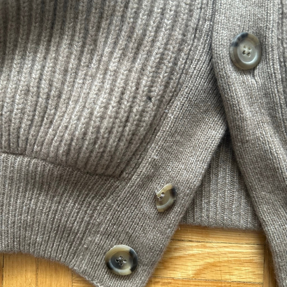 Brunello Cucinelli Men 100% Cashmere Cardigan Sweater *Damage - Holes* - Picture 5 of 9